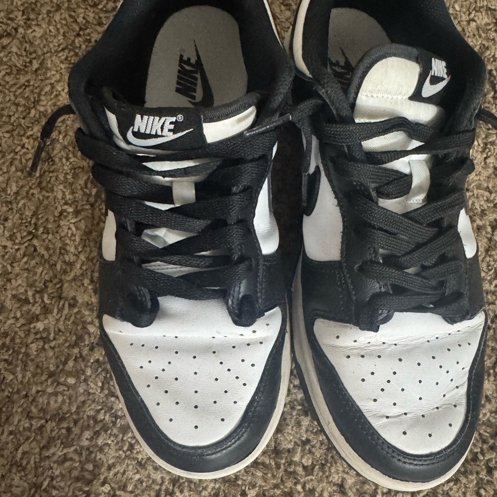 Nike Classic Black and White Trainers